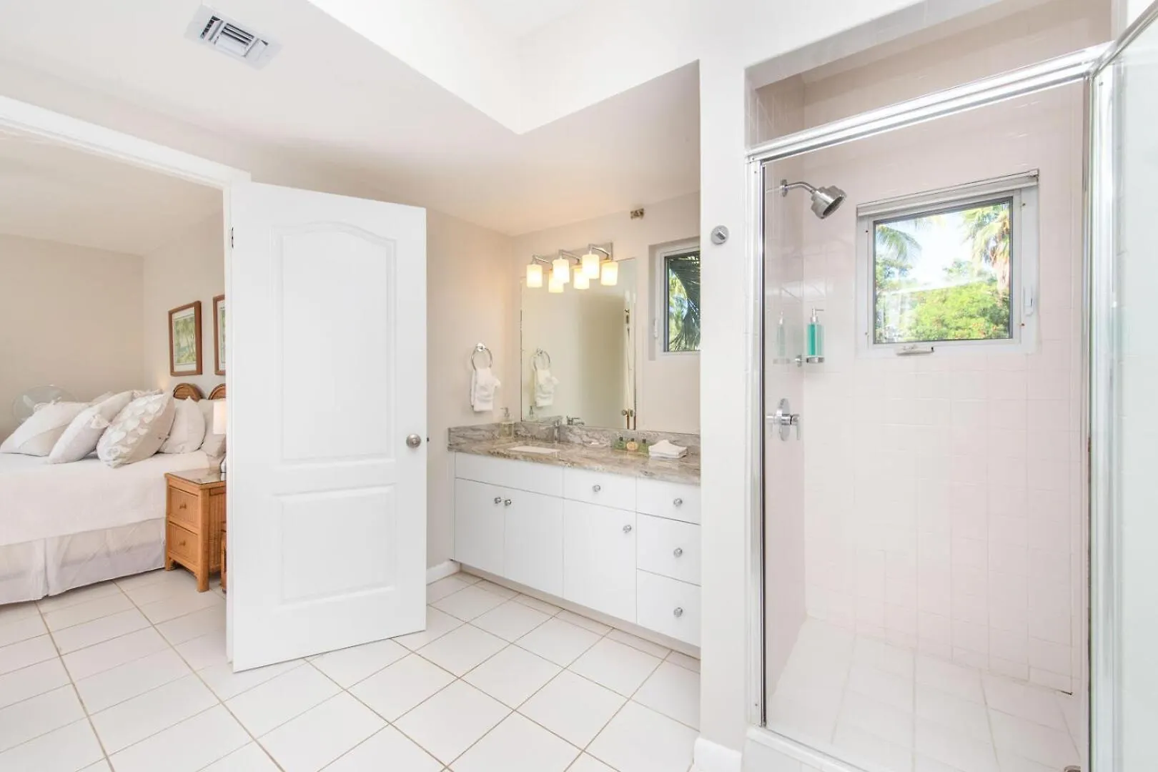 Pools Of The Kai 6 - Beachfront Condo With Private Pool Atrium, Modern Kitchen, And Outdoor Grill Driftwood Village