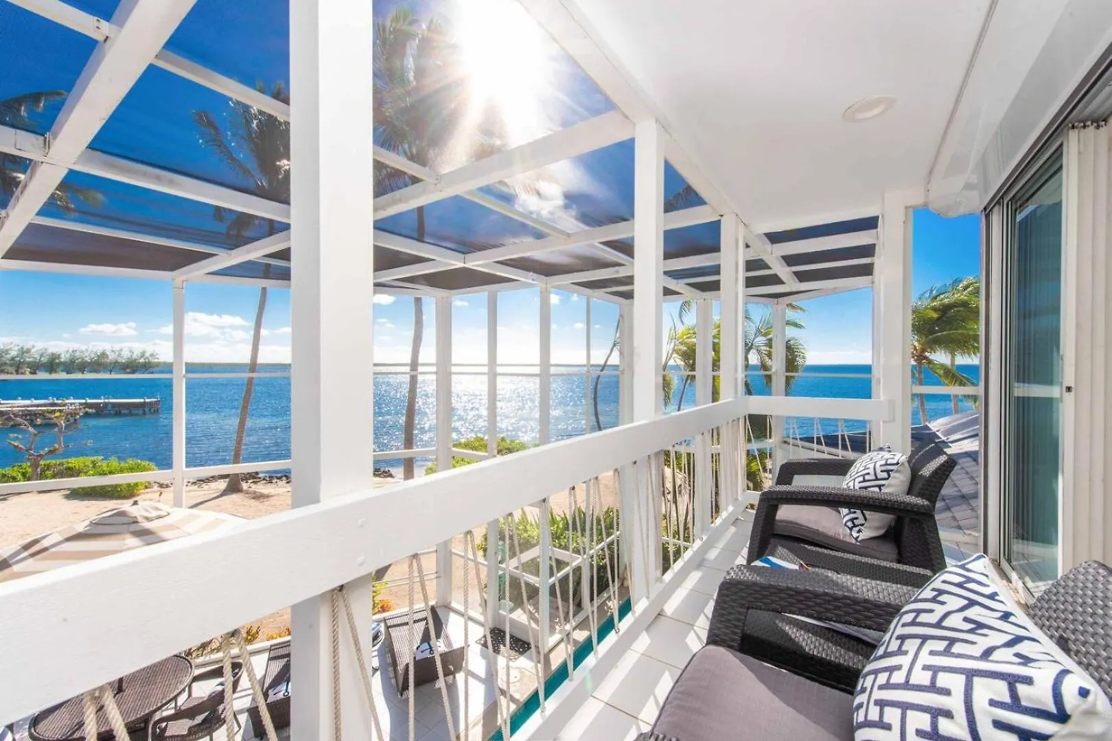 Pools Of The Kai 6 - Beachfront Condo With Private Pool Atrium, Modern Kitchen, And Outdoor Grill Driftwood Village