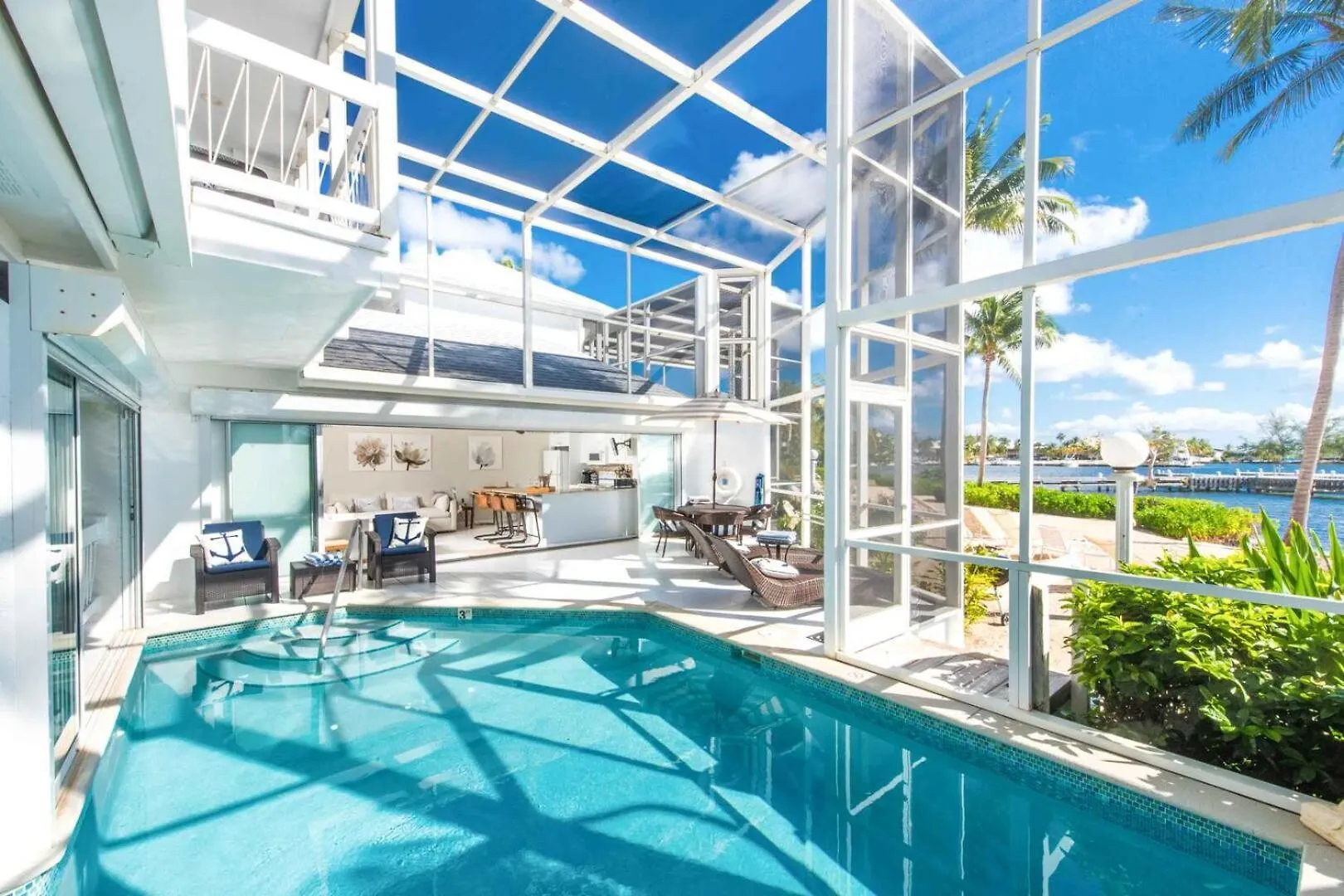 Apartman Pools Of The Kai 6 - Beachfront Condo With Private Pool Atrium, Modern Kitchen, And Outdoor Grill Driftwood Village Kajmán-szigetek